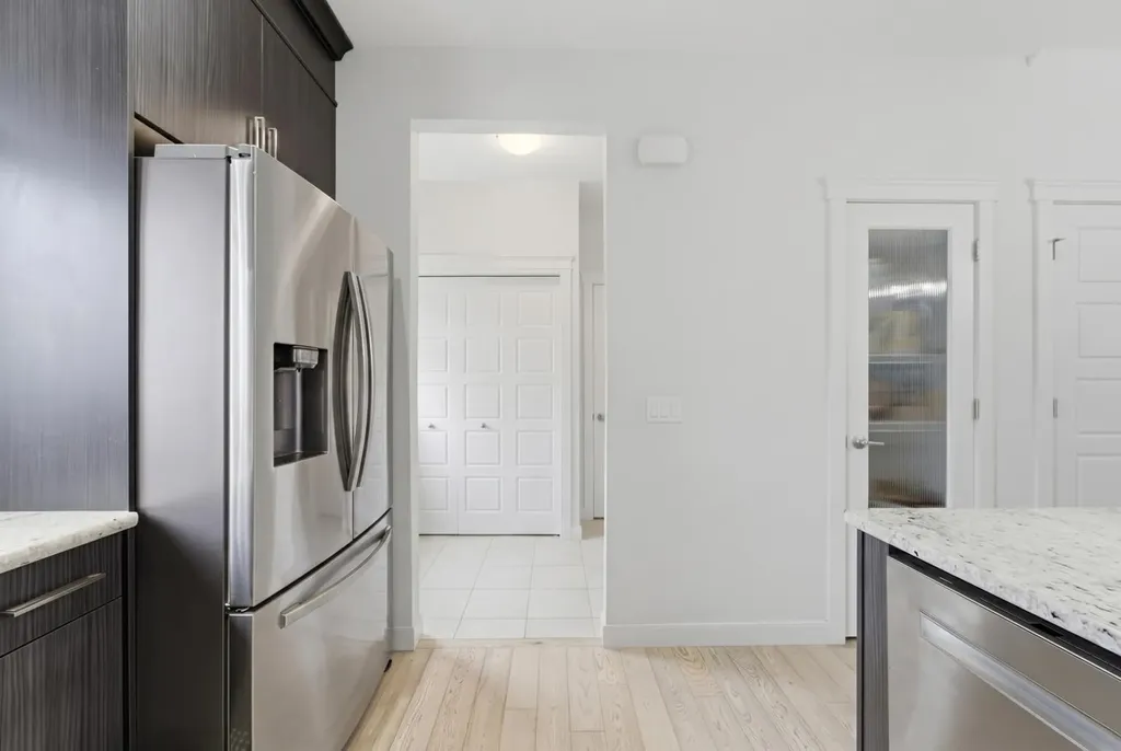 254 Redstone Drive NE Calgary AB T3N 0N3