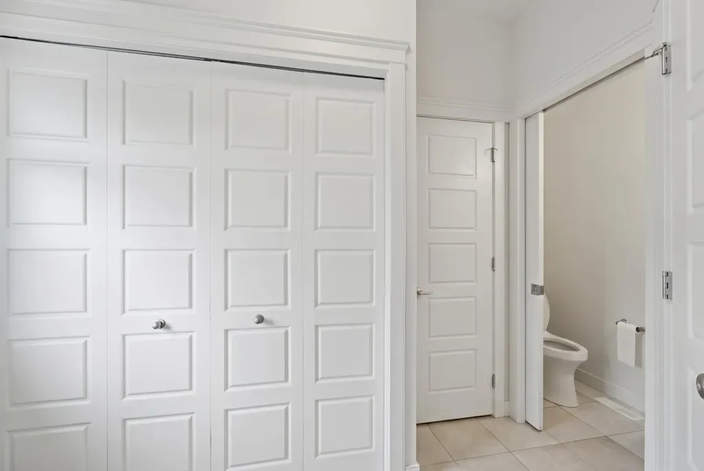 254 Redstone Drive NE Calgary AB T3N 0N3