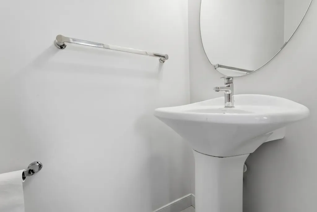 254 Redstone Drive NE Calgary AB T3N 0N3
