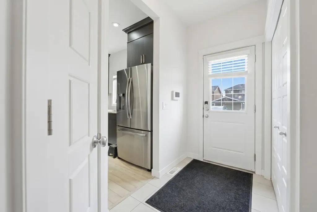 254 Redstone Drive NE Calgary AB T3N 0N3