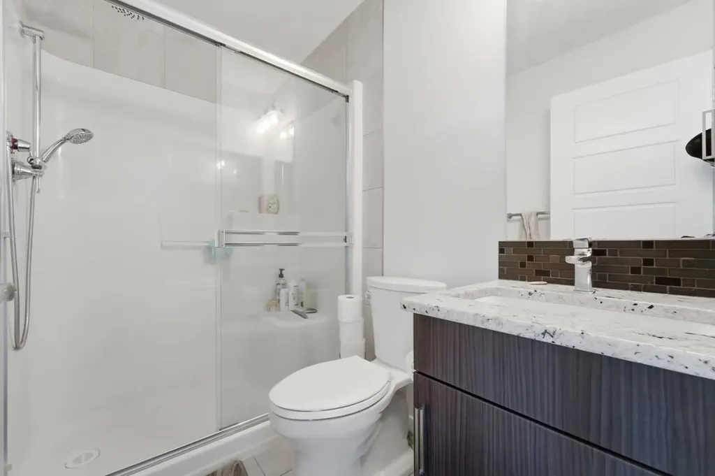 254 Redstone Drive NE Calgary AB T3N 0N3