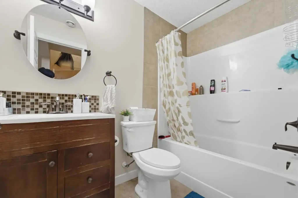 254 Redstone Drive NE Calgary AB T3N 0N3