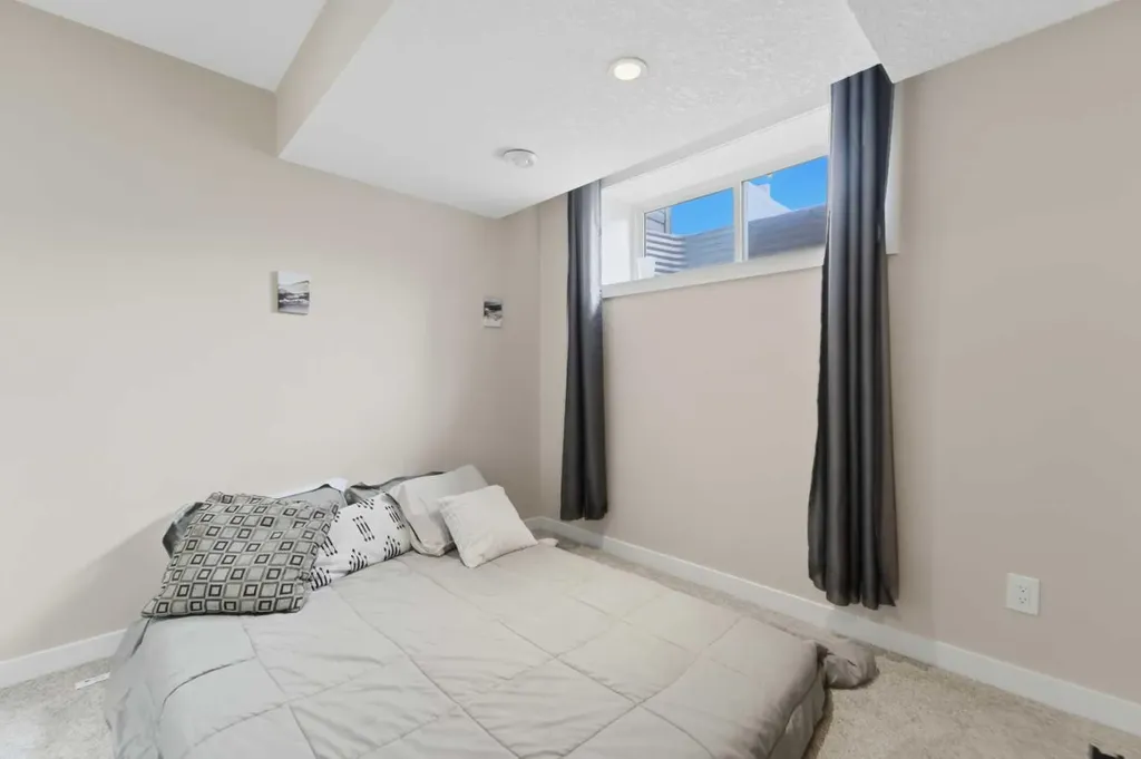 254 Redstone Drive NE Calgary AB T3N 0N3
