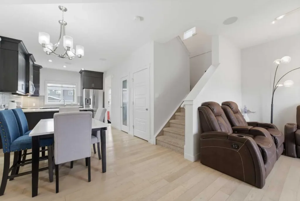254 Redstone Drive NE Calgary AB T3N 0N3