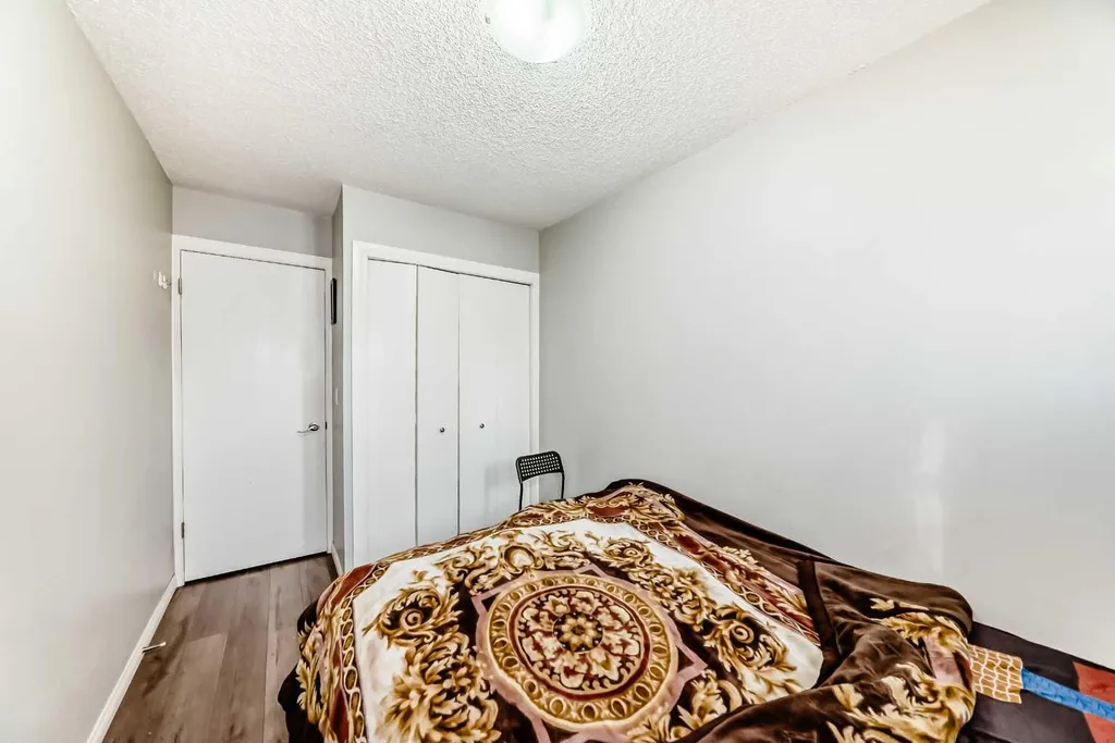 5520 1 Avenue SE Calgary AB T7A 5Z7