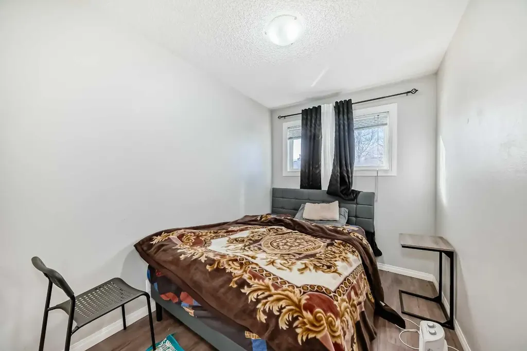 5520 1 Avenue SE Calgary AB T7A 5Z7