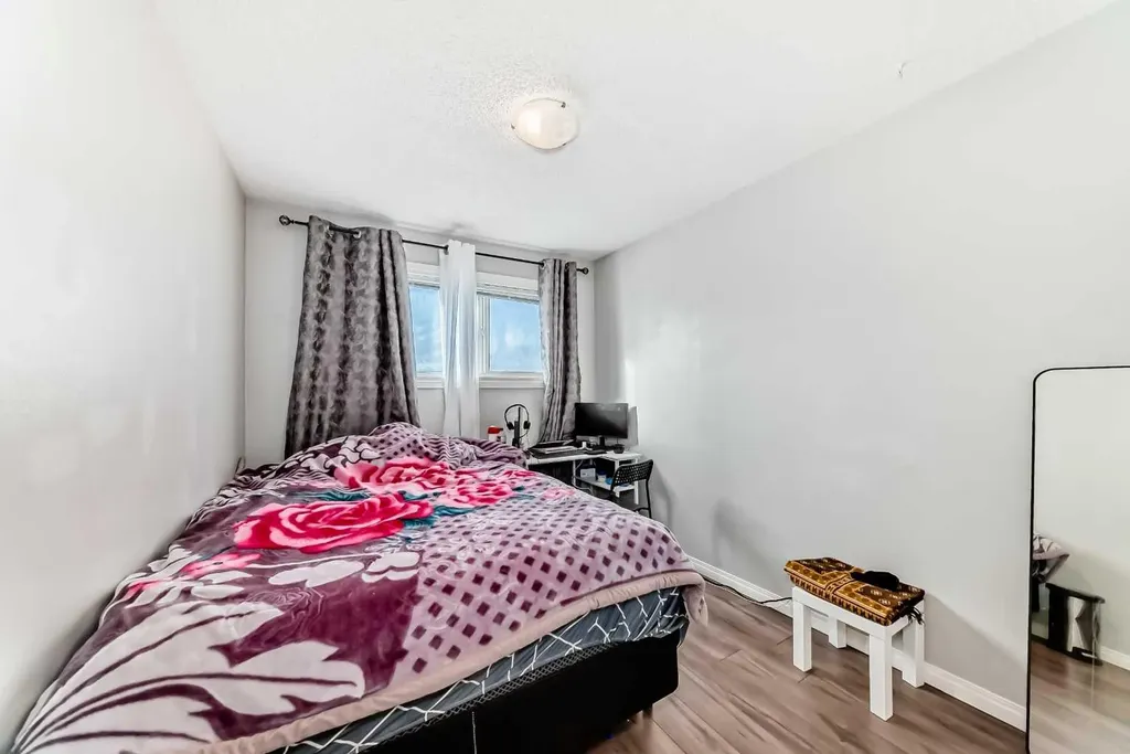 5520 1 Avenue SE Calgary AB T7A 5Z7