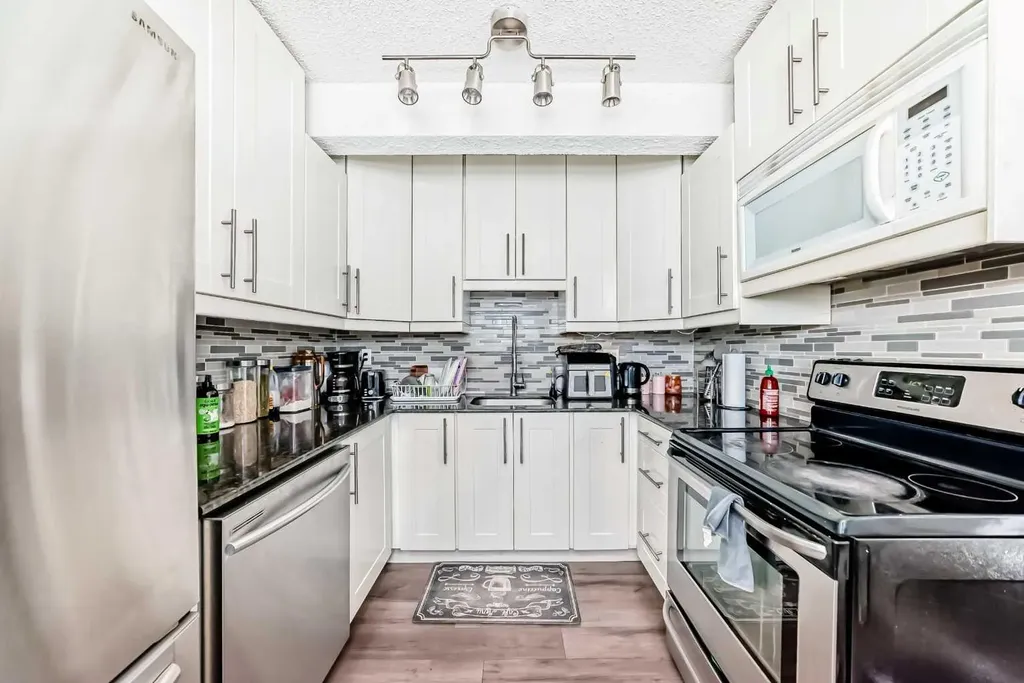 5520 1 Avenue SE Calgary AB T7A 5Z7