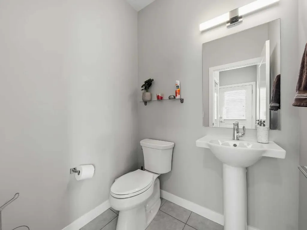 153 Chelsea Drive Chestermere AB T1X 1Z2