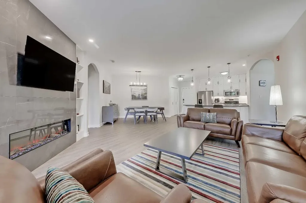 2419 Erlton Road SW Calgary AB T2S 3B8