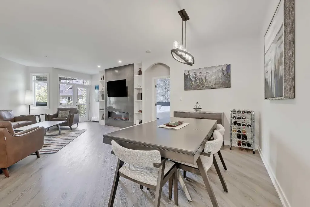 2419 Erlton Road SW Calgary AB T2S 3B8