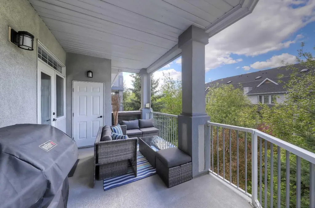 2419 Erlton Road SW Calgary AB T2S 3B8