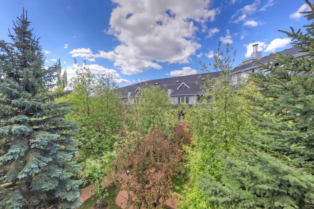 2419 Erlton Road SW Calgary AB T2S 3B8