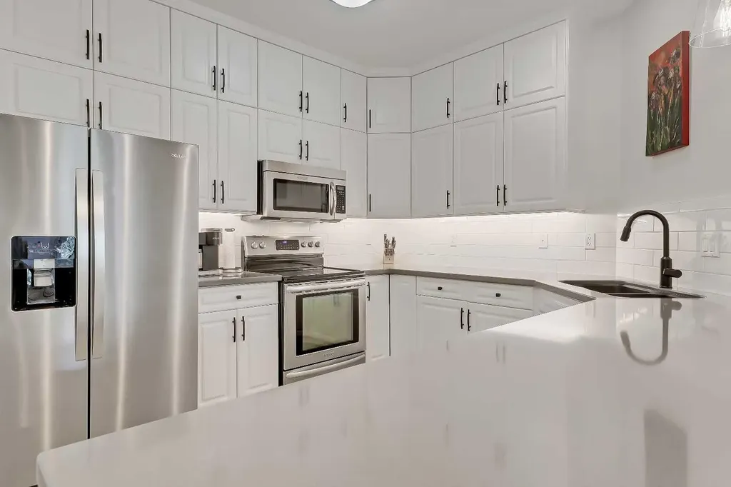 2419 Erlton Road SW Calgary AB T2S 3B8
