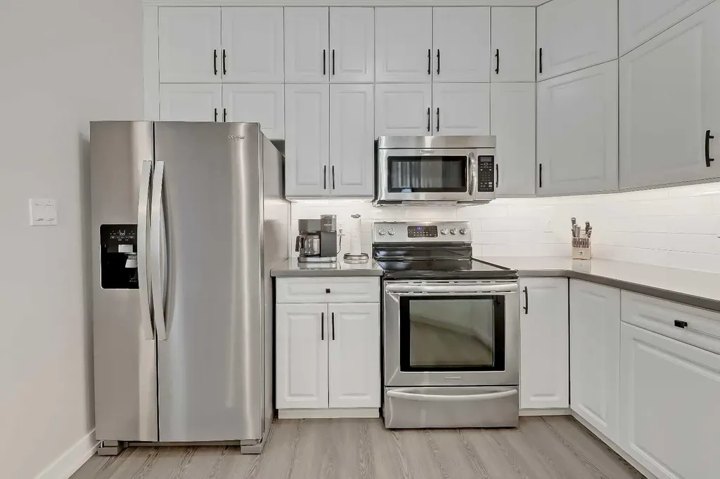 2419 Erlton Road SW Calgary AB T2S 3B8