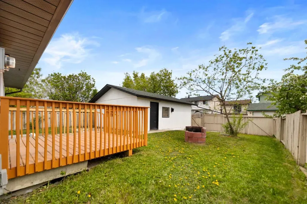 276 Fallswater Road NE Calgary AB T3J 1B3