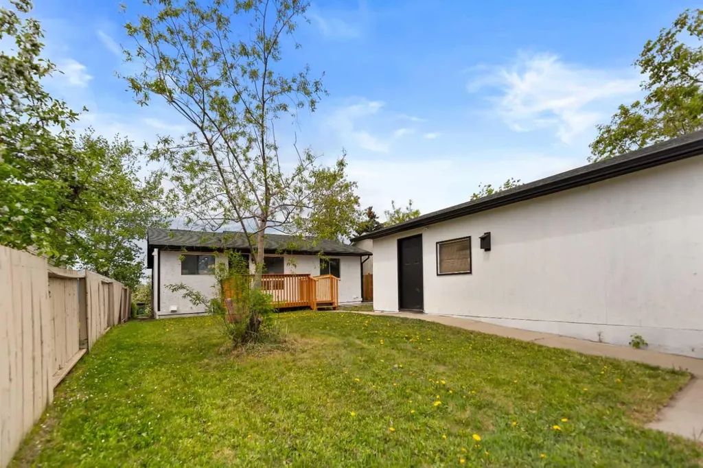276 Fallswater Road NE Calgary AB T3J 1B3