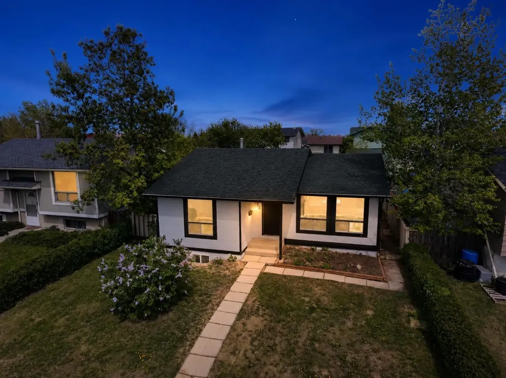 276 Fallswater Road NE Calgary AB T3J 1B3