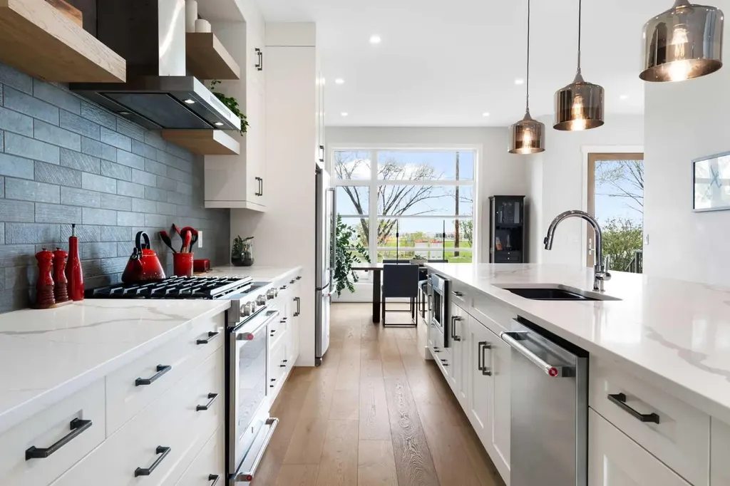 1141 Renfrew Drive NE Calgary AB T2E 5H9