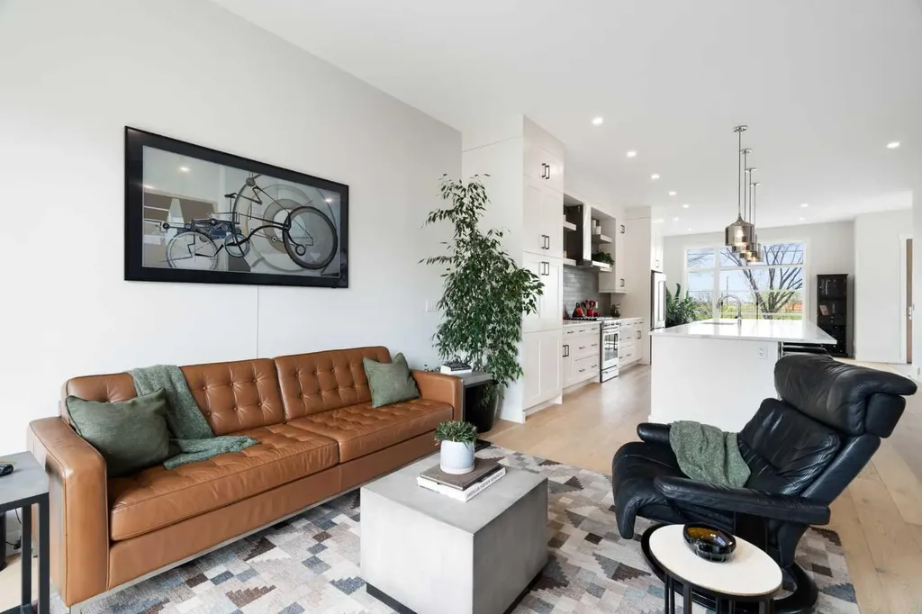 1141 Renfrew Drive NE Calgary AB T2E 5H9