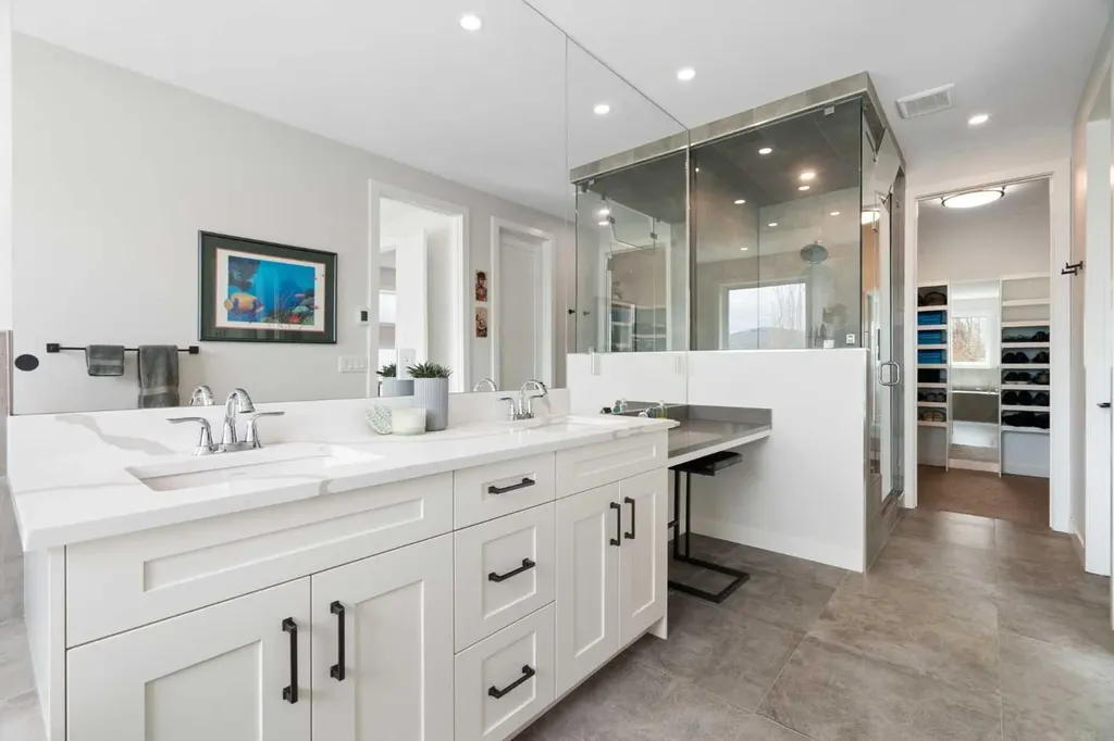 1141 Renfrew Drive NE Calgary AB T2E 5H9