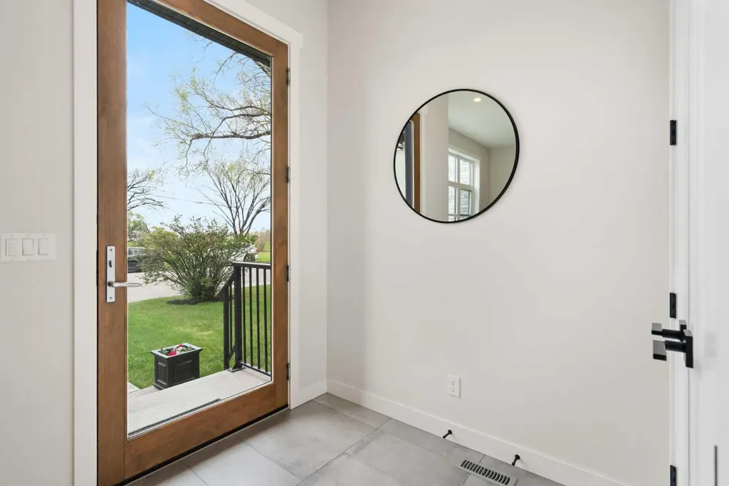 1141 Renfrew Drive NE Calgary AB T2E 5H9