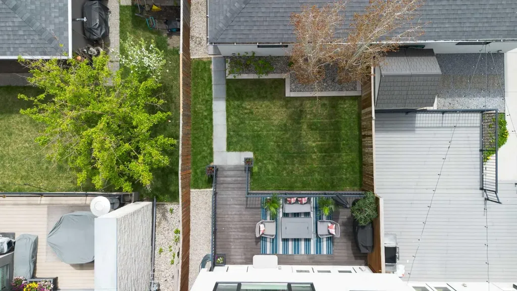 1141 Renfrew Drive NE Calgary AB T2E 5H9