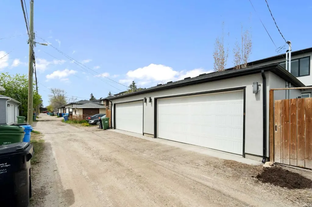 1141 Renfrew Drive NE Calgary AB T2E 5H9