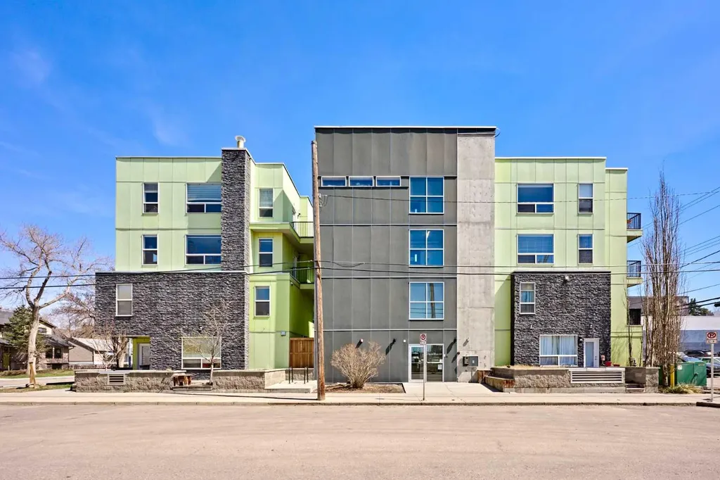 1740 9 Street NW Calgary AB T2M 0K3