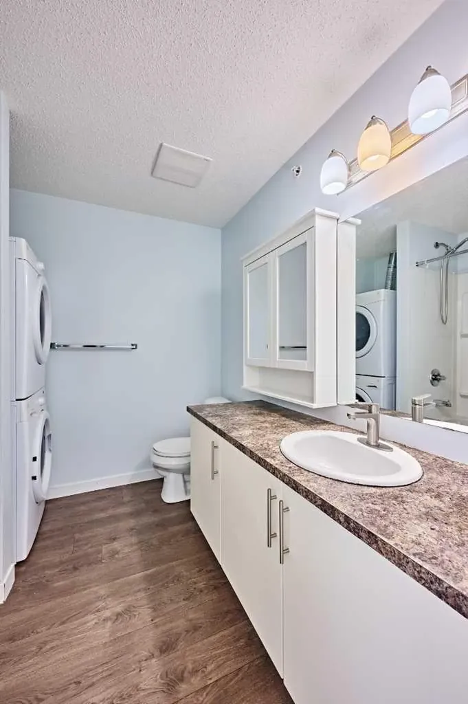 1740 9 Street NW Calgary AB T2M 0K3