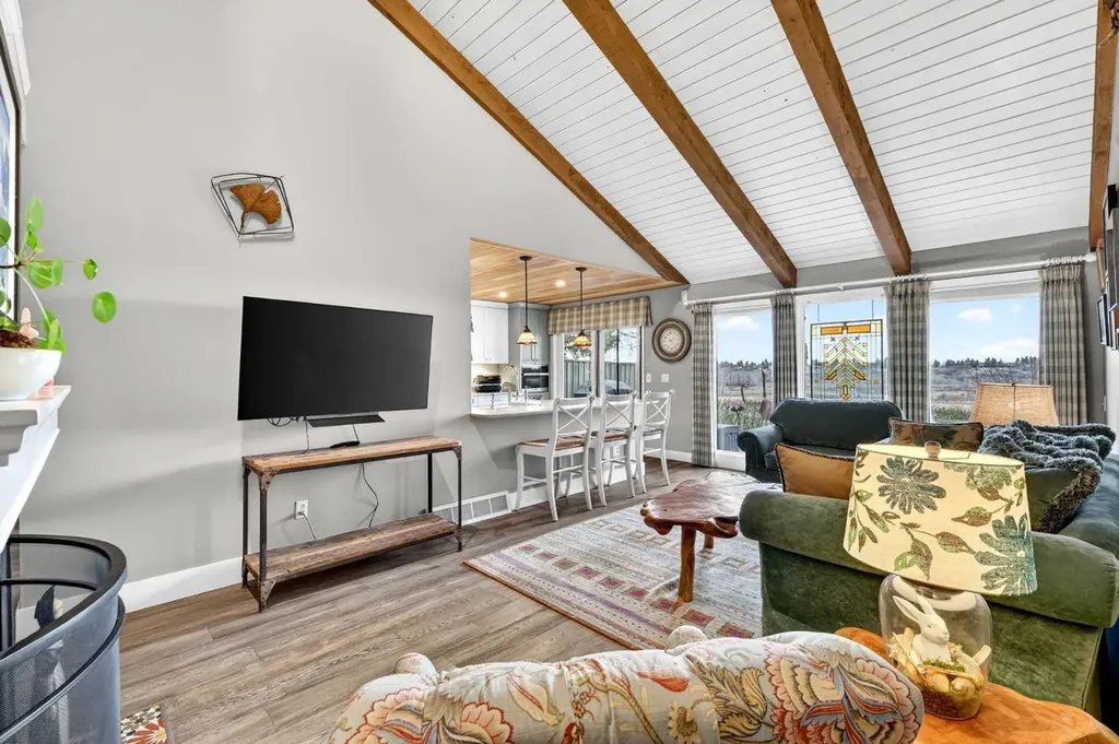 860 Midridge Drive SE Calgary AB T2X 1K1
