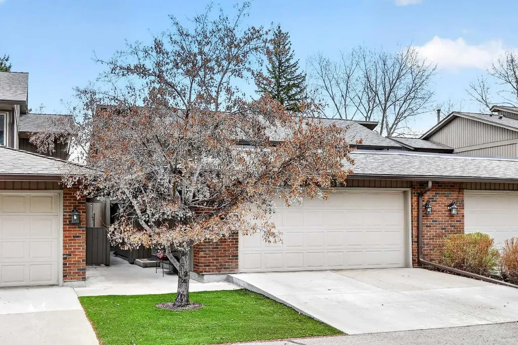 860 Midridge Drive SE Calgary AB T2X 1K1