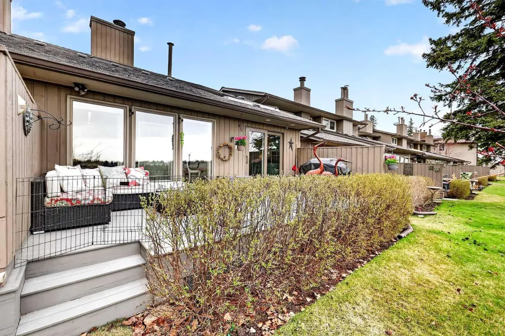 860 Midridge Drive SE Calgary AB T2X 1K1
