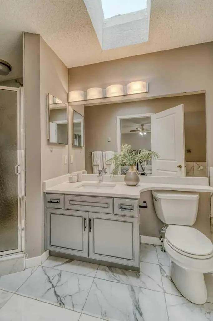 8286 Edgebrook Drive NW Calgary AB T3A 4N1