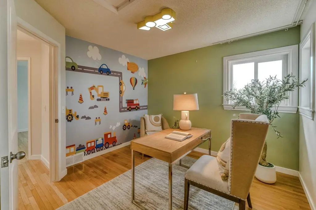8286 Edgebrook Drive NW Calgary AB T3A 4N1