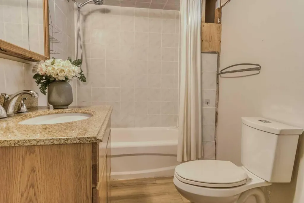 8286 Edgebrook Drive NW Calgary AB T3A 4N1