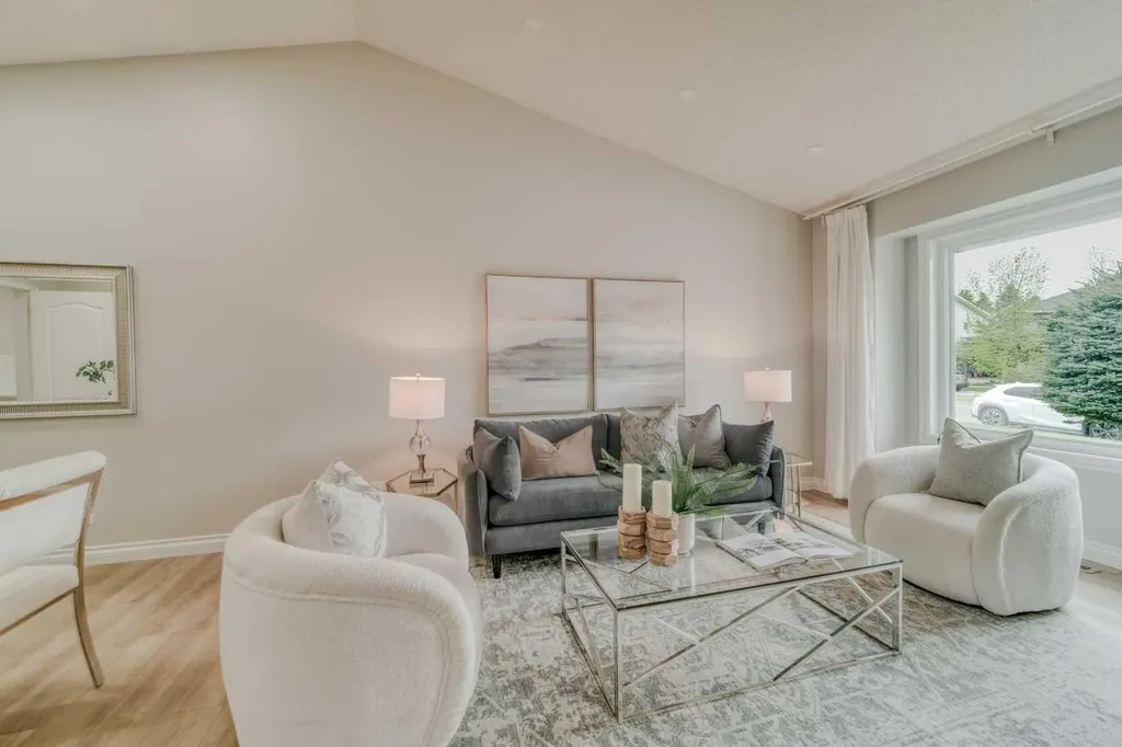 8286 Edgebrook Drive NW Calgary AB T3A 4N1