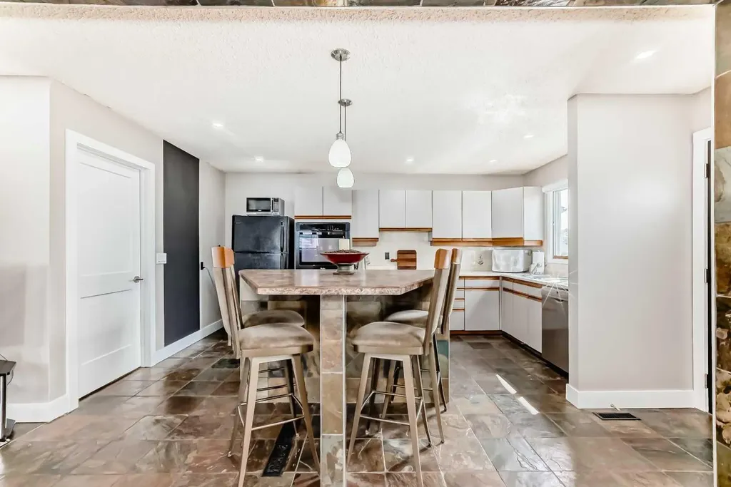 11 Huntstrom Place NE Calgary AB T2K 5V9