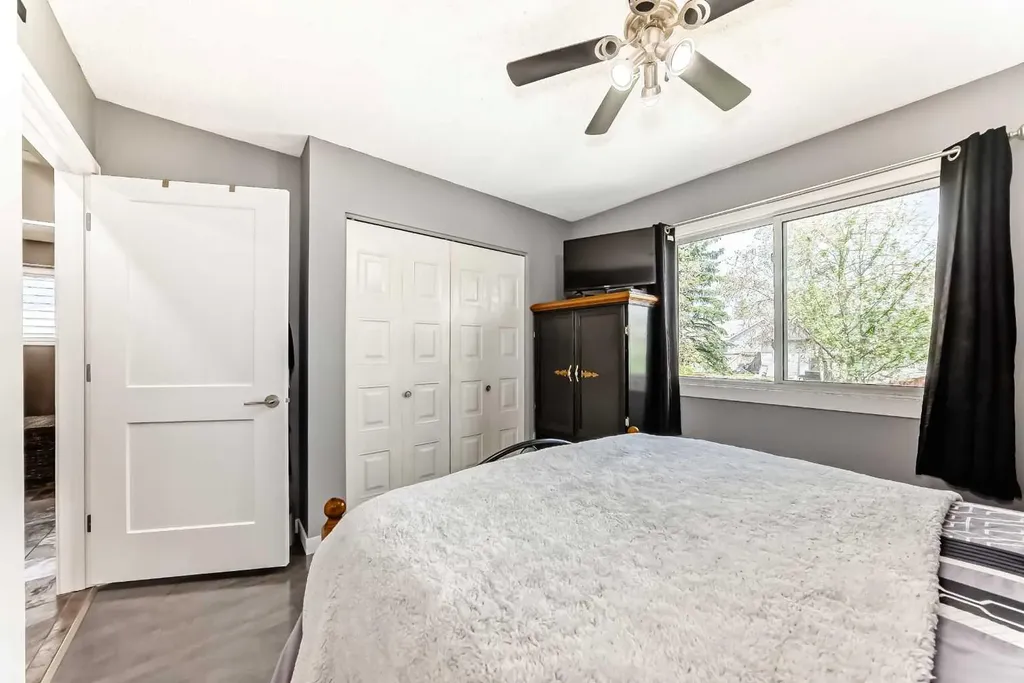 11 Huntstrom Place NE Calgary AB T2K 5V9