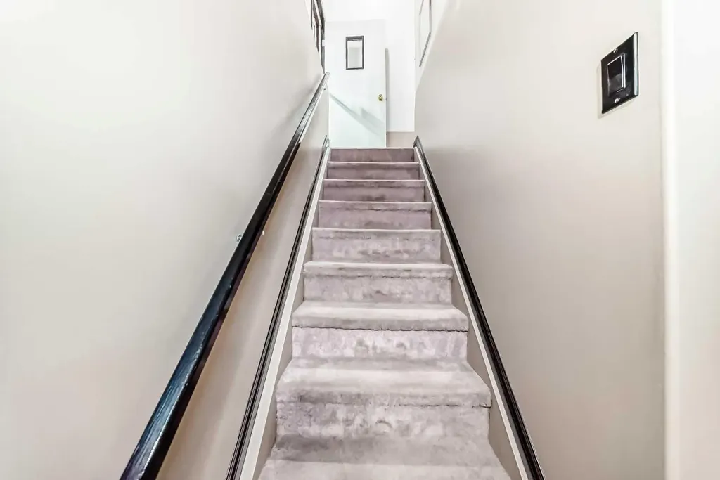 11 Huntstrom Place NE Calgary AB T2K 5V9