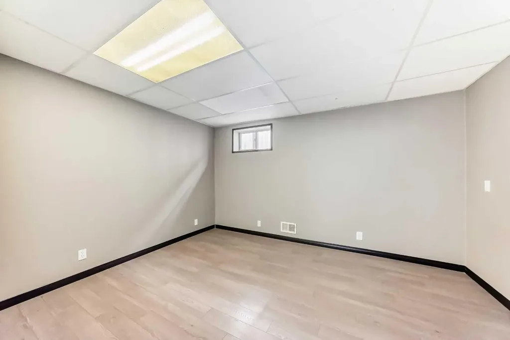 11 Huntstrom Place NE Calgary AB T2K 5V9