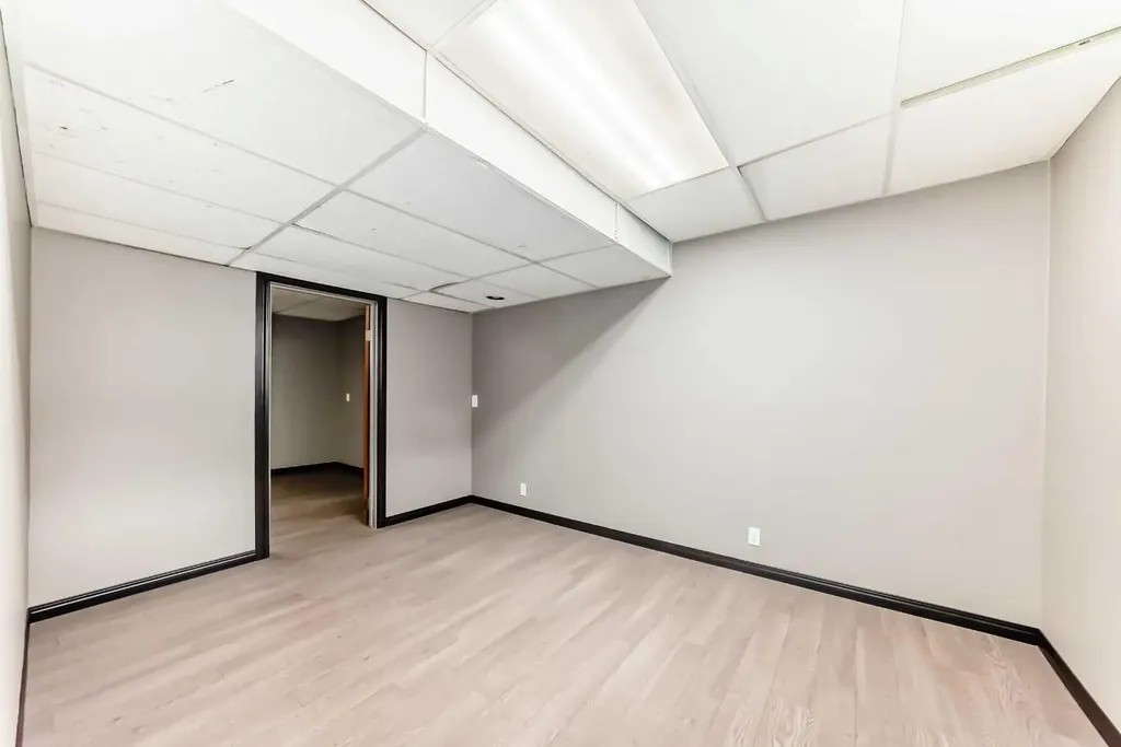 11 Huntstrom Place NE Calgary AB T2K 5V9