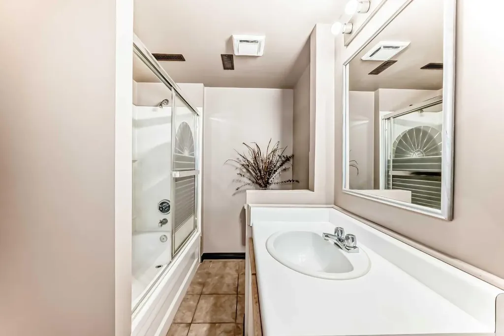 11 Huntstrom Place NE Calgary AB T2K 5V9