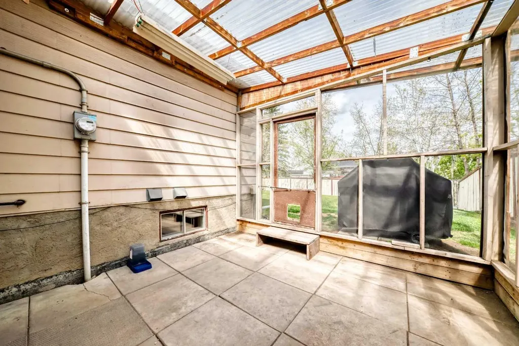 11 Huntstrom Place NE Calgary AB T2K 5V9
