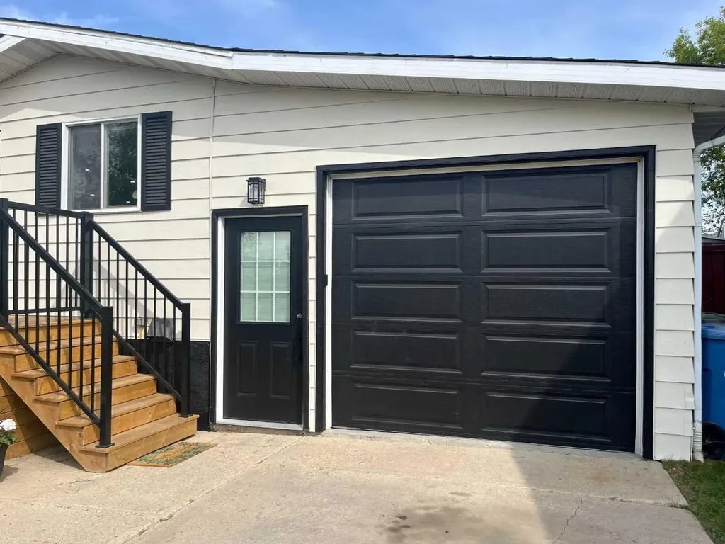 11 Huntstrom Place NE Calgary AB T2K 5V9
