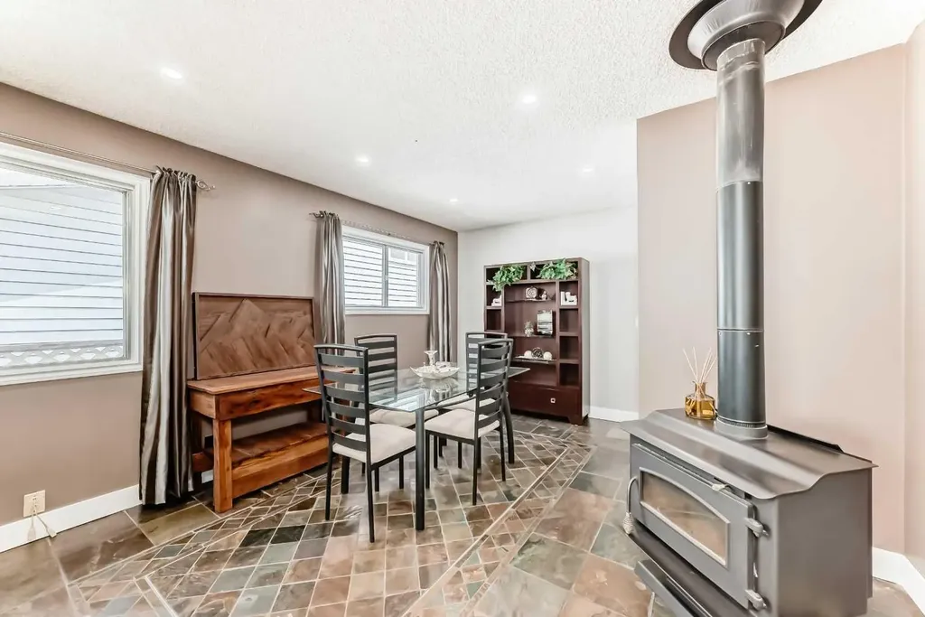 11 Huntstrom Place NE Calgary AB T2K 5V9