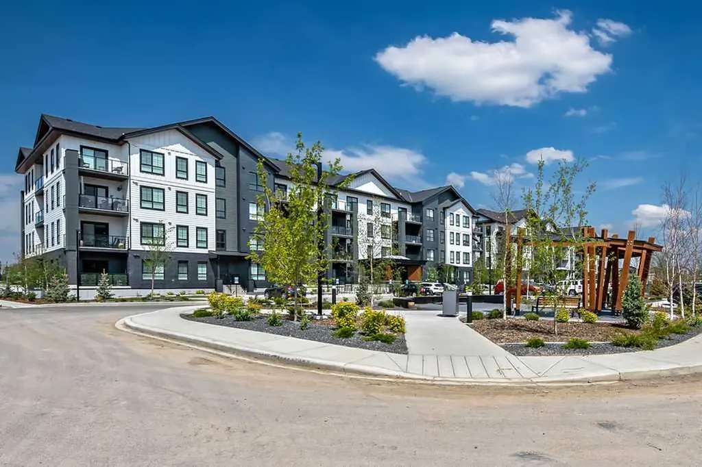 100 Banister Drive Okotoks AB T1S 5Y2