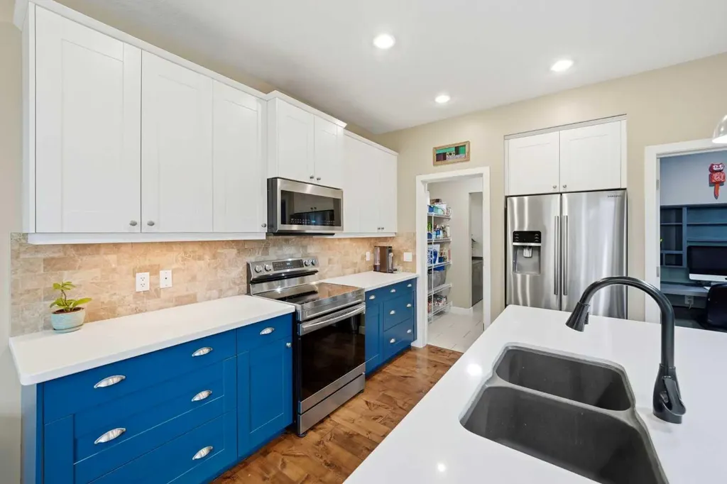 729 3rd Street SW Diamond Valley AB T0L 0H0