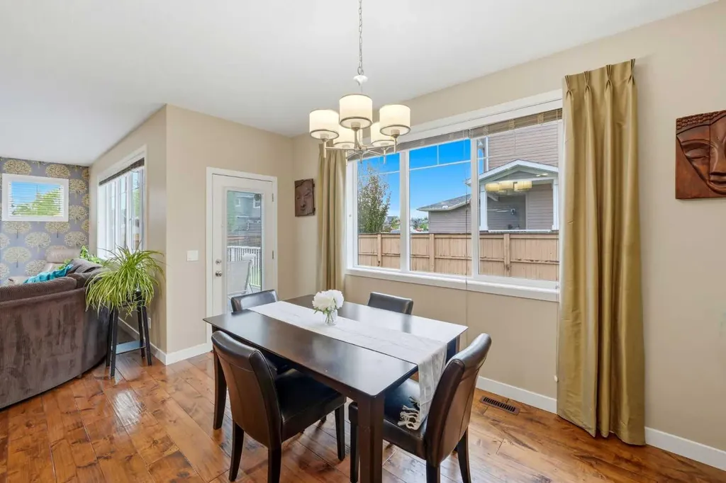 729 3rd Street SW Diamond Valley AB T0L 0H0