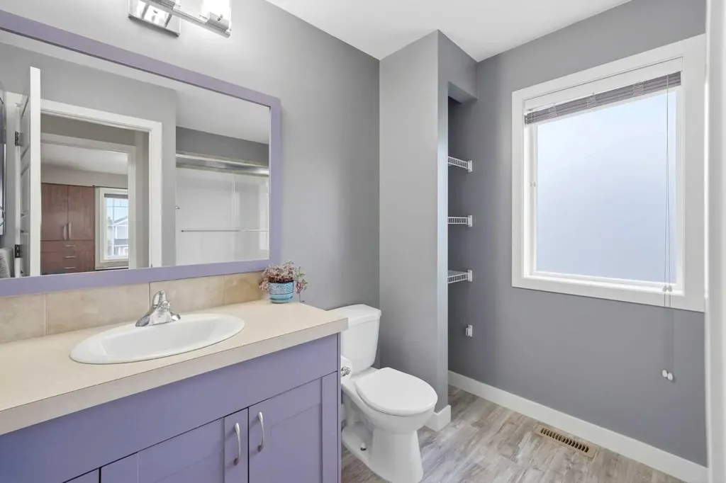 729 3rd Street SW Diamond Valley AB T0L 0H0